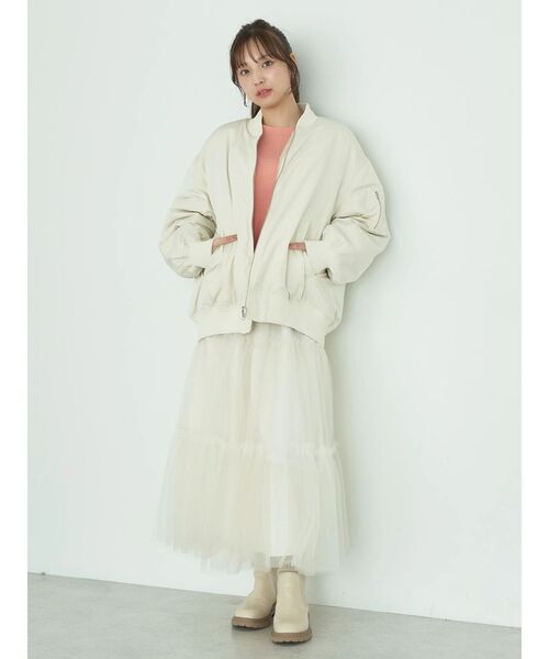 earth music&ecology(アースミュージックアンドエコロジー)の「リバーシブルMA-1(MA-1・レディース・アイボリー/ブラック/カーキ・M/L)」の21枚目の写真