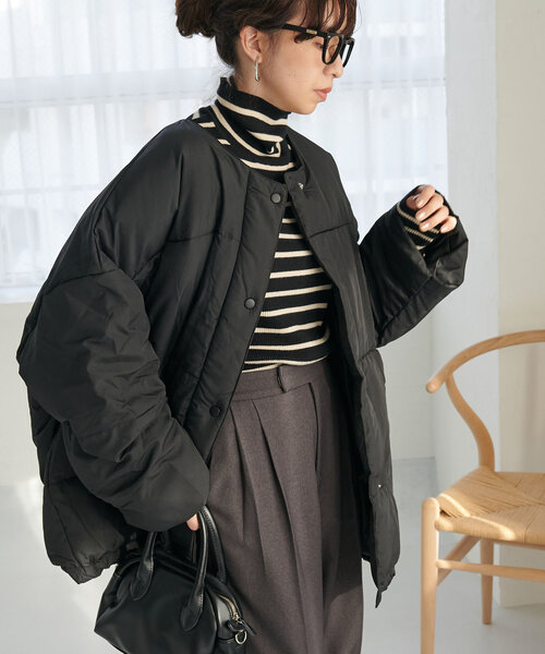 DISCOAT（ディスコート）の「【WEB限定】マフラー付ノーカラーフェイクダウン（ダウンジャケット/コート・レディース・アイボリー/ブラック/ライトベージュ・FREE）」の6枚目の写真