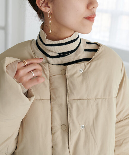 DISCOAT（ディスコート）の「【WEB限定】マフラー付ノーカラーフェイクダウン（ダウンジャケット/コート・レディース・アイボリー/ブラック/ライトベージュ・FREE）」の13枚目の写真