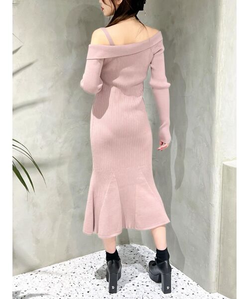 EATME(イートミー)の「ワンショルダーマーメイドニットワンピース(ワンピース・レディース・ピンク/ベージュ/ブラック・FREE)」の7枚目の写真