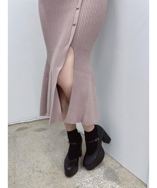 EATME(イートミー)の「ワンショルダーマーメイドニットワンピース(ワンピース・レディース・ピンク/ベージュ/ブラック・FREE)」の16枚目の写真