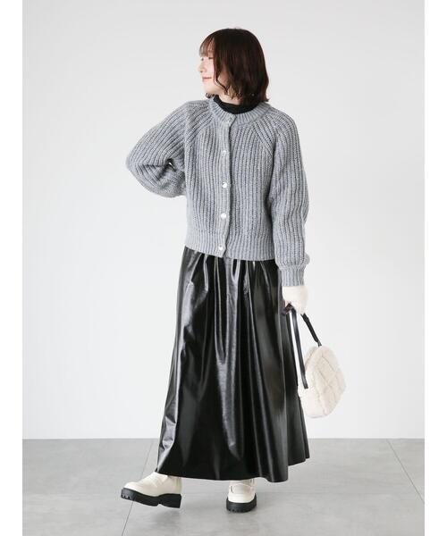 Te chichi TERRASSE(テチチテラス)の「片畦ラメメタルボタンカーディガン(カーディガン/ボレロ・レディース・オレンジ/オフホワイト/グレー・F)」の12枚目の写真