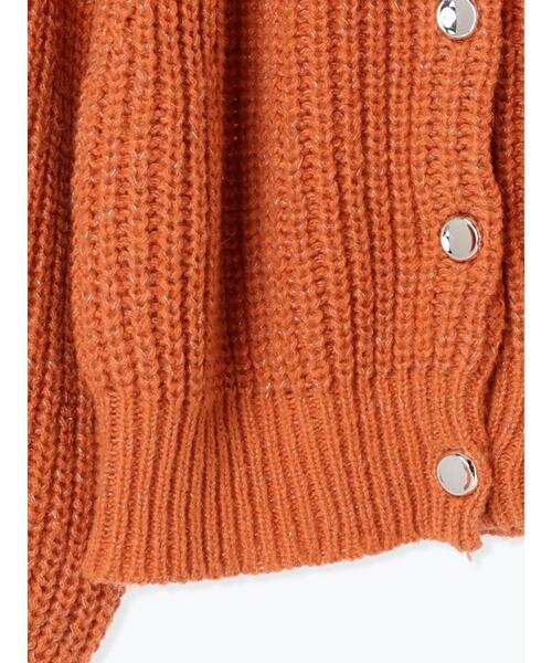 Te chichi TERRASSE(テチチテラス)の「片畦ラメメタルボタンカーディガン(カーディガン/ボレロ・レディース・オレンジ/オフホワイト/グレー・F)」の18枚目の写真