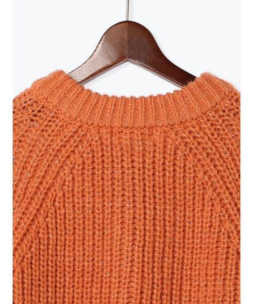 Te chichi TERRASSE(テチチテラス)の「片畦ラメメタルボタンカーディガン(カーディガン/ボレロ・レディース・オレンジ/オフホワイト/グレー・F)」の17枚目の写真