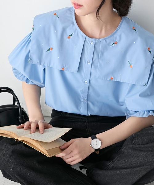 BONLECILL(ボンルシール)の「フラワー刺繍ビッグカラーキャンディースリーブブラウス(シャツ/ブラウス・レディース・ネイビー/ブルー/オフホワイト/ブラック・FREE)」の6枚目の写真