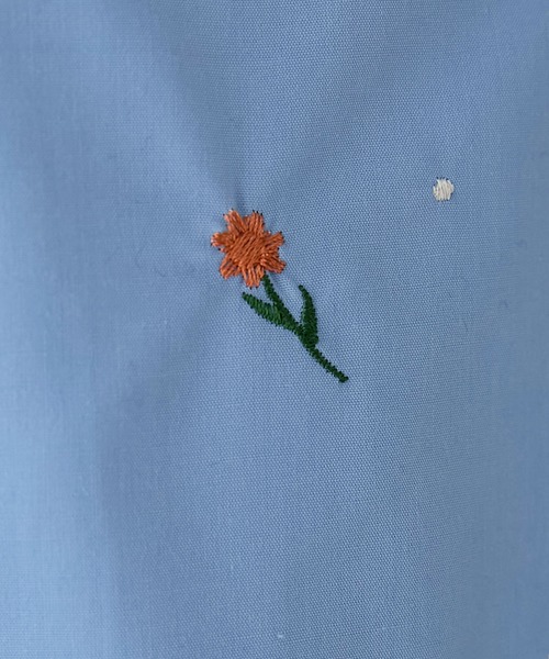 セール】フラワー刺繍ビッグカラーキャンディースリーブブラウス