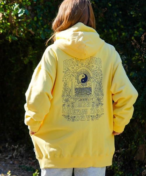 【セール】BILLABONG レディース TAKE IT EASY SWEAT PARKA パーカー 【2024年春夏モデル】/ビラボンバッググラフィックプリントロングプルオーバーフーディ（パーカー）｜BILLABONG（ビラボン） 6,545円