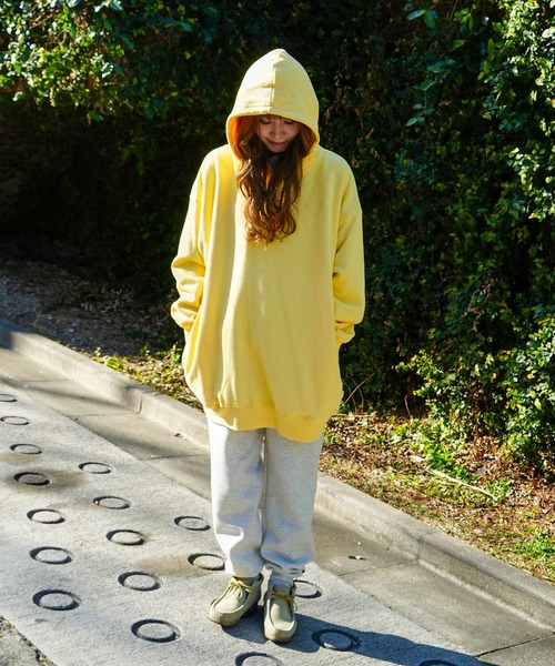 BILLABONG（ビラボン）の「BILLABONG レディース TAKE IT EASY SWEAT PARKA パーカー 【2024年春夏モデル】/ビラボンバッググラフィックプリントロングプルオーバーフーディ（パーカー・レディース・ネイビー/イエロー/アイボリー・MEDIUM/LARGE）」の17枚目の写真