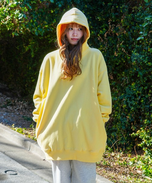 BILLABONG（ビラボン）の「BILLABONG レディース TAKE IT EASY SWEAT PARKA パーカー 【2024年春夏モデル】/ビラボンバッググラフィックプリントロングプルオーバーフーディ（パーカー・レディース・ネイビー/イエロー/アイボリー・MEDIUM/LARGE）」の16枚目の写真