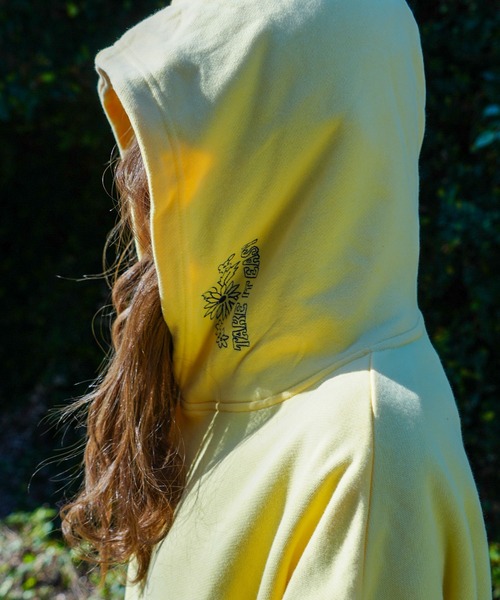BILLABONG（ビラボン）の「BILLABONG レディース TAKE IT EASY SWEAT PARKA パーカー 【2024年春夏モデル】/ビラボンバッググラフィックプリントロングプルオーバーフーディ（パーカー・レディース・ネイビー/イエロー/アイボリー・MEDIUM/LARGE）」の10枚目の写真