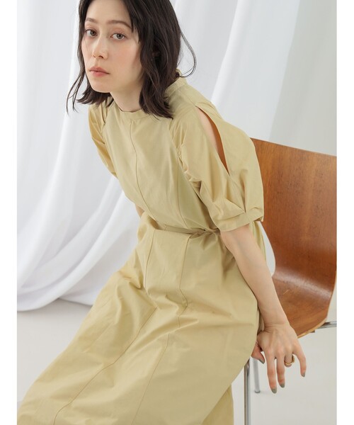 Ray BEAMS（レイビームス）の「Ray BEAMS / ショルダー スリット ワンピース（ワンピース・レディース・ブラック/クリーム/ライトブルー・0/1）」の14枚目の写真