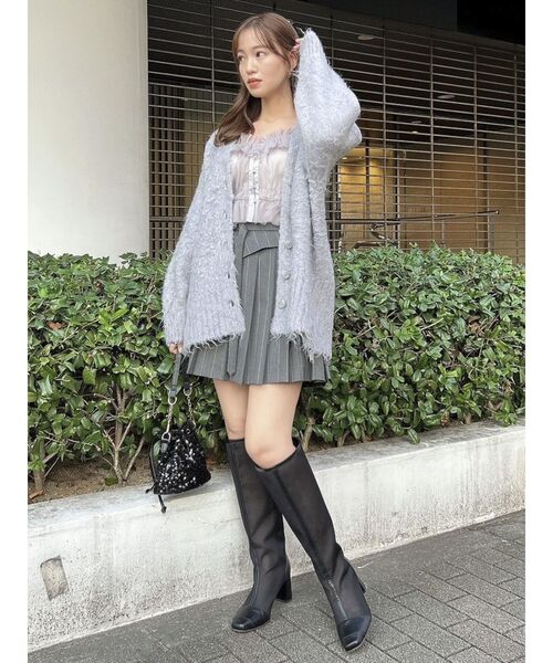 dazzlin(ダズリン)の「ボリュームシャギーミドルカーディガン(カーディガン/ボレロ・レディース・グレー/ネイビー/ブラウン/オフホワイト・FREE)」の14枚目の写真