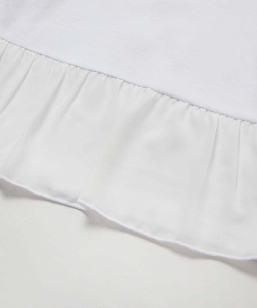 a.v.v（アーヴェヴェ）の「[100-140]【すみっコぐらし】バックフリルＴシャツ（Tシャツ/カットソー・キッズ・ホワイト・100/110/120/130/140）」の2枚目の写真