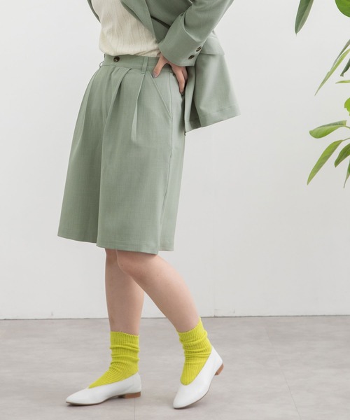 POU DOU DOU(プードゥドゥ)の「ボリュームタックハーフパンツ(その他パンツ・レディース・モカ/ライトブルー/ライトベージュ・3)」の3枚目の写真