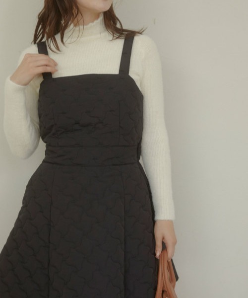 ACYM(アシーム)の「Quilting fit flare ワンピース(ワンピース・レディース・ブラック/アイボリー・FREE)」の15枚目の写真