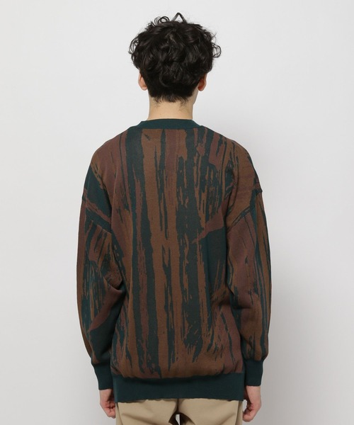 niko and（ニコアンド）の「ダブルジャカードペイント柄ニットプル