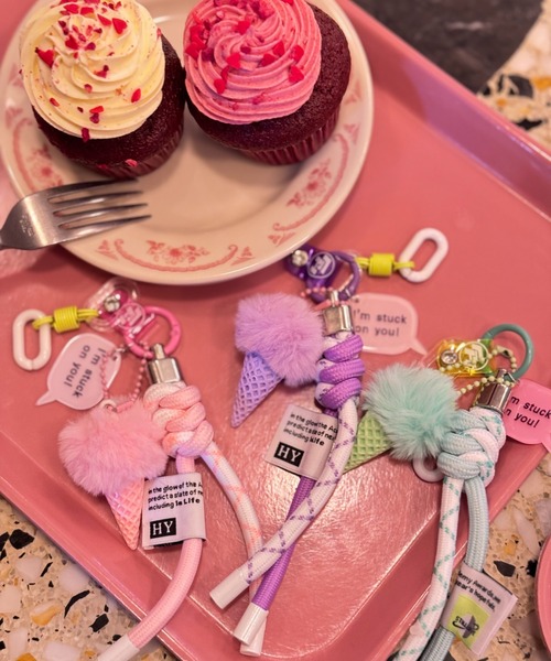 Y2K SYNAPSE FACTORY（ワイツーケー シナプスファクトリー）の「Paracord Keychain７（スマホグッズ・レディース・ライラック系1/ライラック系2/ピンク系1/ピンク系2/ライトグリーン系1/ライトグリーン系2・FREE）」の7枚目の写真