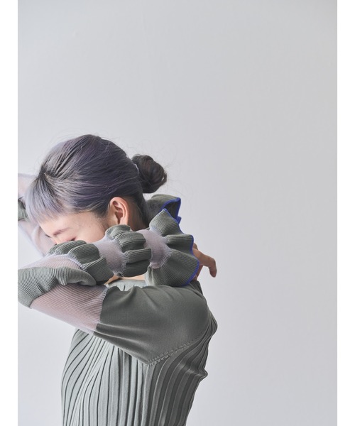 TEVALT（ヴァレット）の「ウェーブシアースリーブニット（ニット/セーター・レディース・ブラック/ライトベージュ/バーガンディー/ライトグレー/カーキ・38）」の11枚目の写真