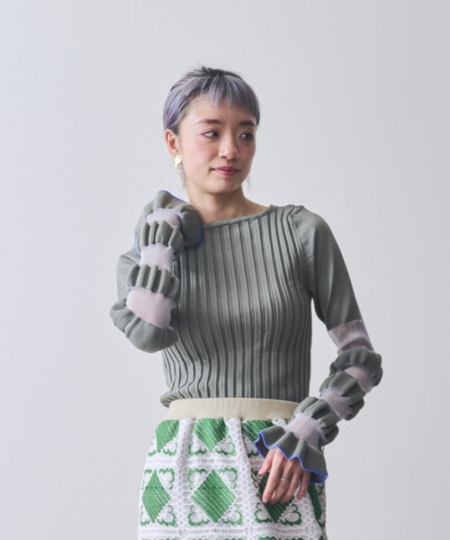 TEVALT（ヴァレット）の「ウェーブシアースリーブニット（ニット/セーター・レディース・ブラック/ライトベージュ/バーガンディー/ライトグレー/カーキ・38）」の9枚目の写真