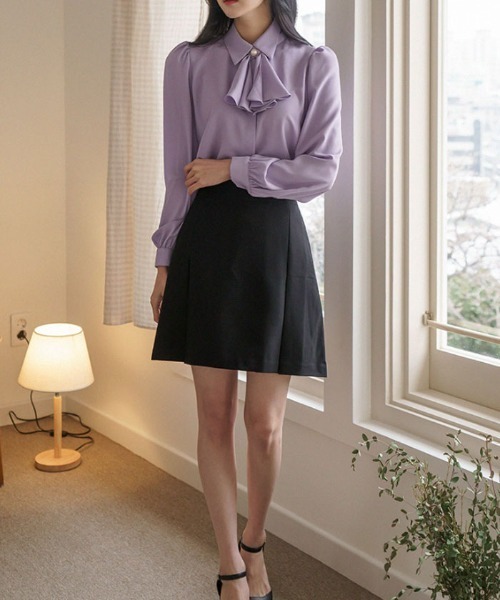 VIVID LADY(ビビッドレディー)の「ボタン付きリボンタイブラウス(シャツ/ブラウス・レディース・バイオレット/ピンク/アイボリー/ブラック・FREE)」の18枚目の写真