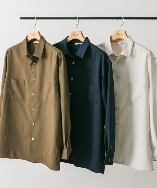 URBAN RESEARCH DOORS（アーバンリサーチドアーズ）の「『吸水速乾』セオアルファダブルポケットロングスリーブシャツ（シャツ/ブラウス・メンズ・オフホワイト/ネイビー/オリーブ・MEDIUM/LARGE）」の4枚目の写真