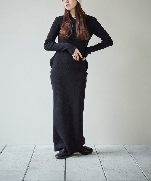 TODAYFUL（トゥデイフル）の「TODAYFUL Backlayered Knit Dress バック