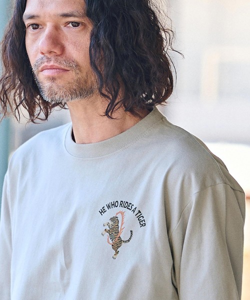 CAMBIO(カンビオ)の「mt8939- スタンダードシルエットプリントTシャツ(Tiger)(Tシャツ/カットソー・メンズ・グレー/ホワイト/スミクロ・S/M/L/XL)」の4枚目の写真