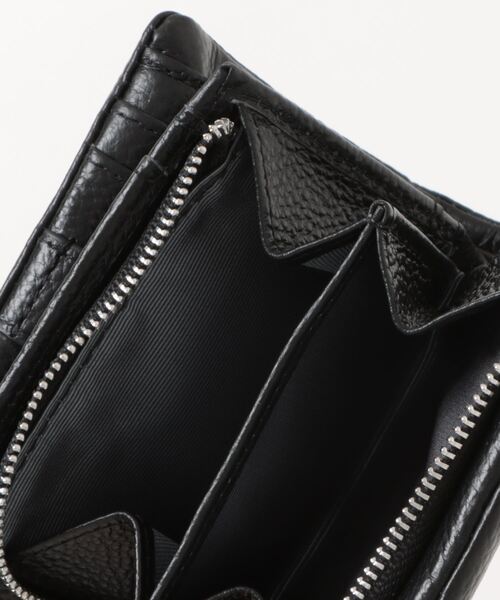 Beau're（ヴュレ）の「【BEAURE】カウレザー タッセル付き二つ折り財布 B-21121（財布・レディース・ホワイト/グリーン/ゴールド/ベージュ/イエロー/ブラック/シルバー・FREE）」の18枚目の写真