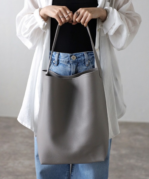 GUSCIO（グッシオ）の「【グッシオベーシック】ワンショルダートートバッグ（トートバッグ・レディース・アイボリー/ブラック/グレー/ベージュ/ブラック系その他/ダークブラウン・FREE）」の5枚目の写真