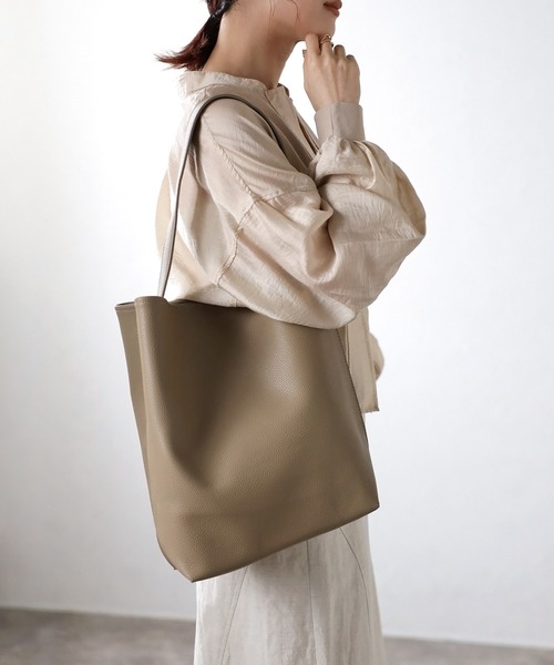 GUSCIO（グッシオ）の「【グッシオベーシック】ワンショルダートートバッグ（トートバッグ・レディース・アイボリー/ブラック/グレー/ベージュ/ブラック系その他/ダークブラウン・FREE）」の20枚目の写真