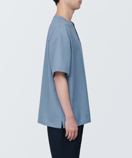 新品　ストレッチネックシャツ 無印良品（ムジルシリョウヒン）の「紳士 風を通すストレッチサッカー