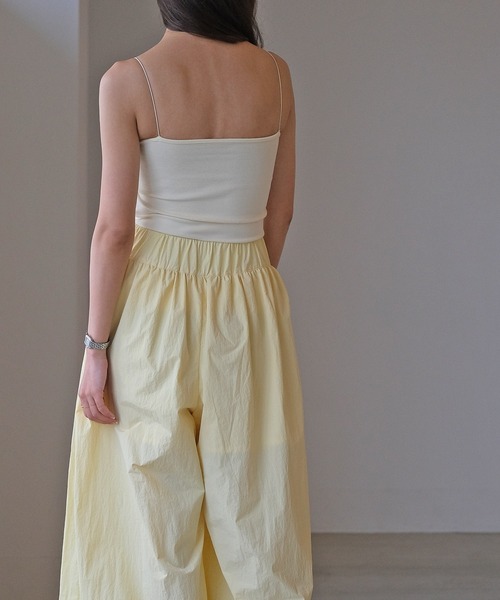 AKTE（アクテ）の「カップインナローストラップキャミソール（キャミソール・レディース・ホワイト/ブラック・FREE）」の4枚目の写真