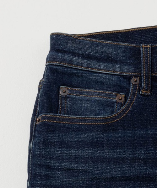 NAVY(ネイビー)の「毎日はきたくなるデニム「マイデニ」テーパード(デニムパンツ・メンズ・ダークインディゴブルー/ワンウォッシュ・26inch/27inch/28inch/29inch/30inch/31inch/32inch/33inch/34inch)」の4枚目の写真