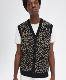 FRED PERRY（フレッドペリー）の「Leopard Jacquard Knitted Vest