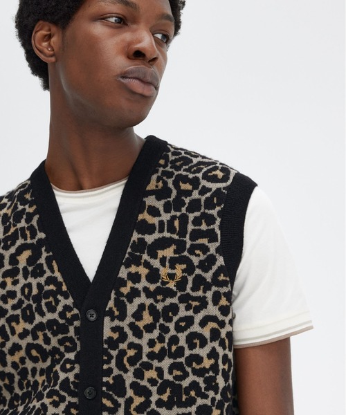 FRED PERRY ニット ベスト アイボリー Ray BEAMS（レイビームス）の「FRED PERRY × Ray BEAMS / 別注