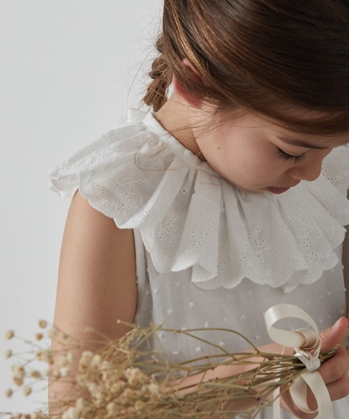 riziere（リジェール）の「コットンフラワースカラップレース付け襟（付け襟・キッズ・ホワイト・FREE）」の4枚目の写真