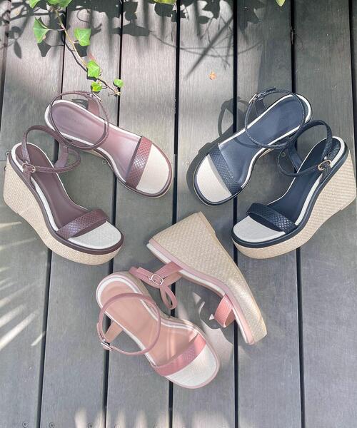 ESPERANZA(エスペランサ)の「ハイウェッジサンダル(サンダル・レディース・ブラック/ブラウン系/ダークウッド・L/LL/S/M)」の22枚目の写真