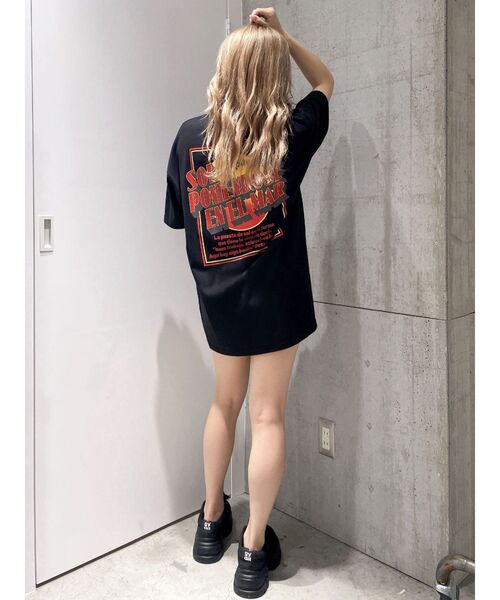 GYDA（ジェイダ）の「sol poniendose en el mar BIG Tシャツ（Tシャツ/カットソー・レディース・オフホワイト/ベージュ/ブラック・FREE）」の10枚目の写真