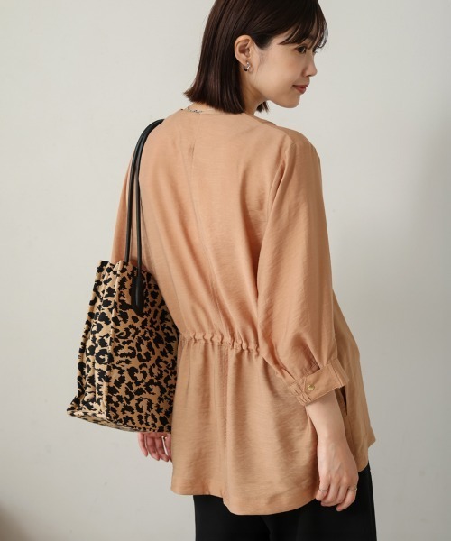 Bou Jeloud(ブージュルード)の「バックドロストブルゾン(ブルゾン・レディース・カーキ/ベージュ・38)」の10枚目の写真