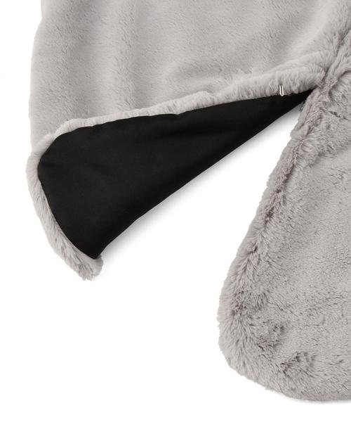 green label relaxing（グリーンレーベルリラクシング）の「GB フェイクファーケープ◆（マフラー・レディース・ライトグレー/ダークグレー・フリー）」の4枚目の写真