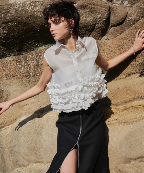 JOSE MOON(ジョゼムーン)の「RANDOM FRILL BLOUSE/ランダムフリルブラウス(シャツ/ブラウス・レディース・ホワイト/ブラック・FREE)」の6枚目の写真