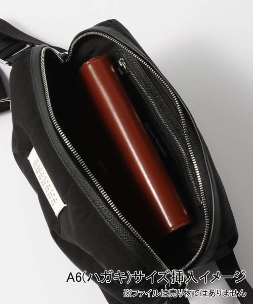 Maison Margiela(メゾンマルジェラ)の「Maison Margiela(メゾン マルジェラ) Glam Slam Camera Bag SB2WG0010/P1511(ショルダーバッグ・メンズ・ブラック・FREE)」の4枚目の写真