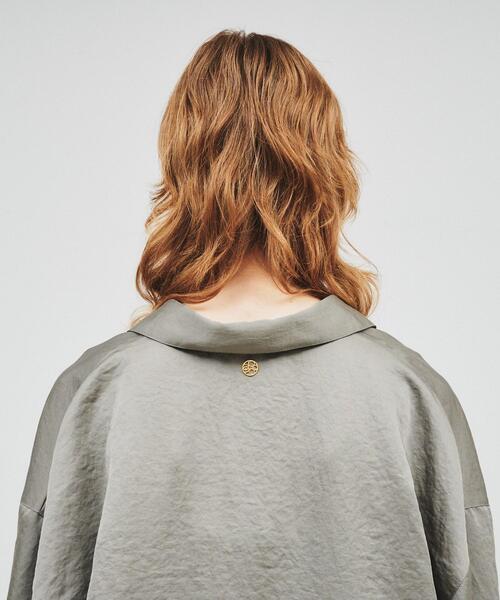 cloenc（クロエンス）の「◆【手洗い可】ヴィンテージサテンシャツ（シャツ/ブラウス・レディース・ブラック系2/ナチュラル/グレー/ライトブルー・02/01）」の12枚目の写真