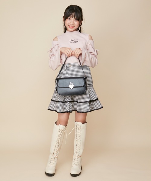 JENNI（ジェニィ）の「ハート金具ショルダー（ショルダーバッグ・キッズ・オフホワイト/サックスブルー/ブラック・F）」の5枚目の写真