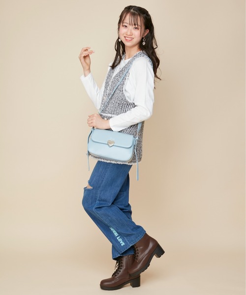 JENNI（ジェニィ）の「ハート金具ショルダー（ショルダーバッグ・キッズ・オフホワイト/サックスブルー/ブラック・F）」の8枚目の写真