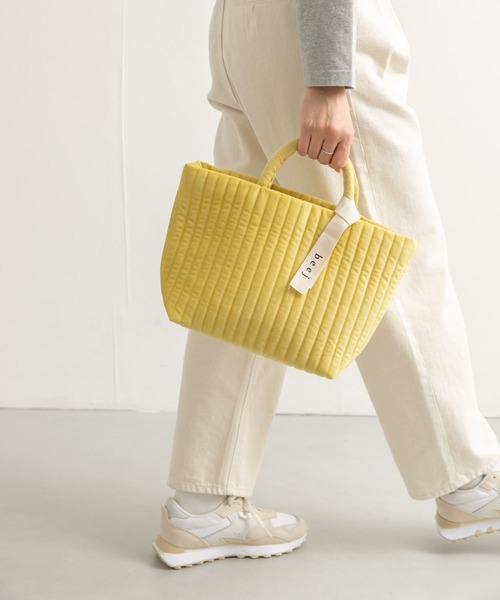 beej(ビージ)の「『別注』beej×DOORS キルティングトート(トートバッグ・レディース・イエロー/アイボリー・ONE)」の6枚目の写真