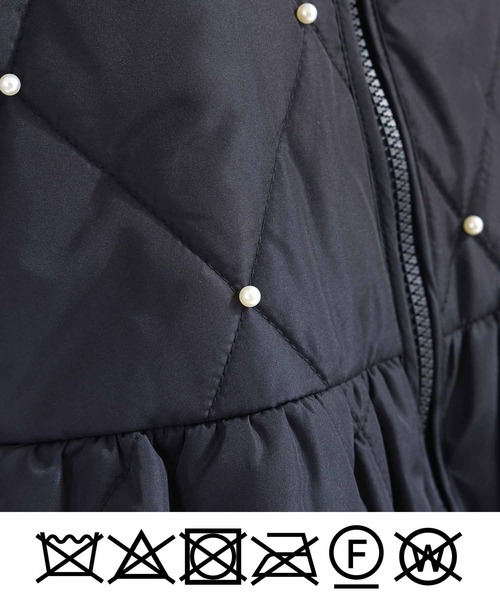 PICCIN（ピッチン）の「【WEB限定】パール付きペプラムキルトジャケット（ノーカラーコート・レディース・ブラック/オフホワイト・L/M）」の22枚目の写真