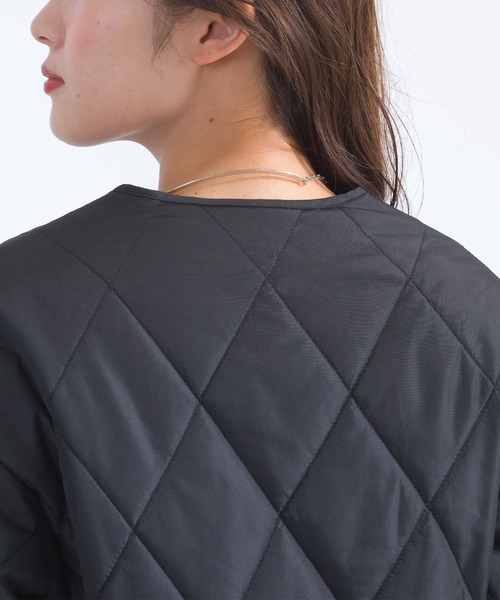 PICCIN（ピッチン）の「【WEB限定】パール付きペプラムキルトジャケット（ノーカラーコート・レディース・ブラック/オフホワイト・L/M）」の18枚目の写真