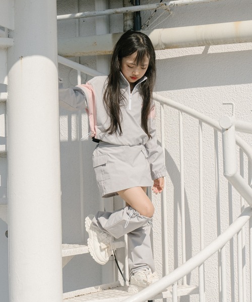 URBAN CHERRY（アーバンチェリー）の「【U.TRACK】カーゴデザインキュロットスカート（スカート・キッズ・グレー/ブラック/アイボリー・150cm/140cm/130cm/120cm/110cm）」の16枚目の写真