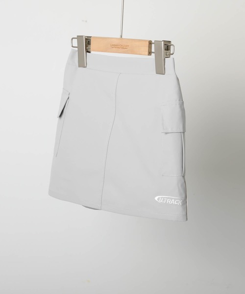 URBAN CHERRY（アーバンチェリー）の「【U.TRACK】カーゴデザインキュロットスカート（スカート・キッズ・グレー/ブラック/アイボリー・150cm/140cm/130cm/120cm/110cm）」の6枚目の写真